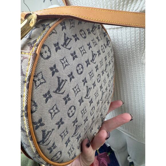 Louis Vuitton Rare Blue Denim Circular Mini Monogram Jeanne PM Crossbody Bag - Picture 6 of 12